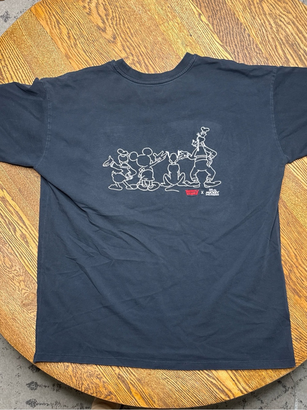 Levi’s x Mickey and friends t-shirt